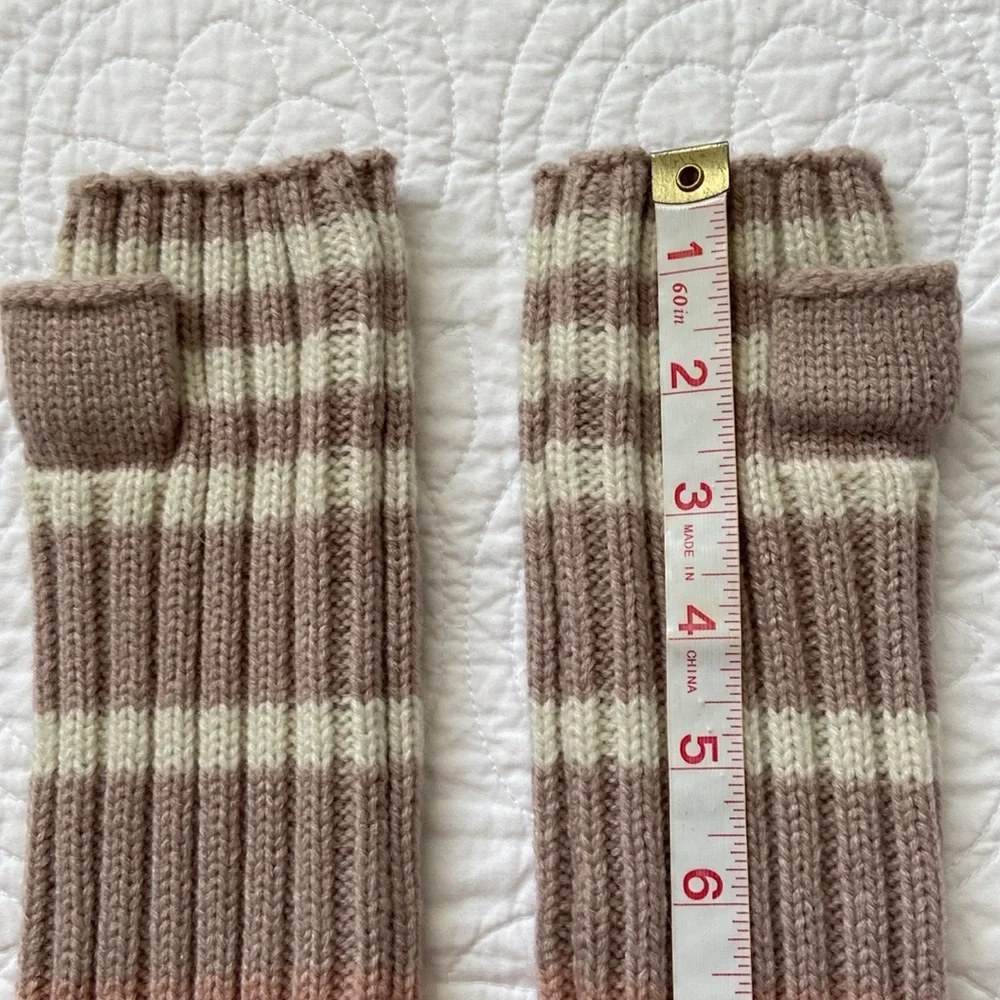 Free People Fingerless Knit Gloves Mauve Tan Cream One Size NEW - Picture 8 of 11